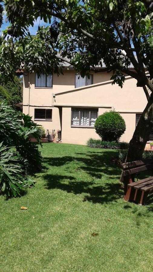 The Bedford View Guest House Germiston Exteriör bild
