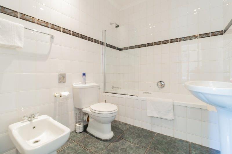 The Bedford View Guest House Germiston Exteriör bild