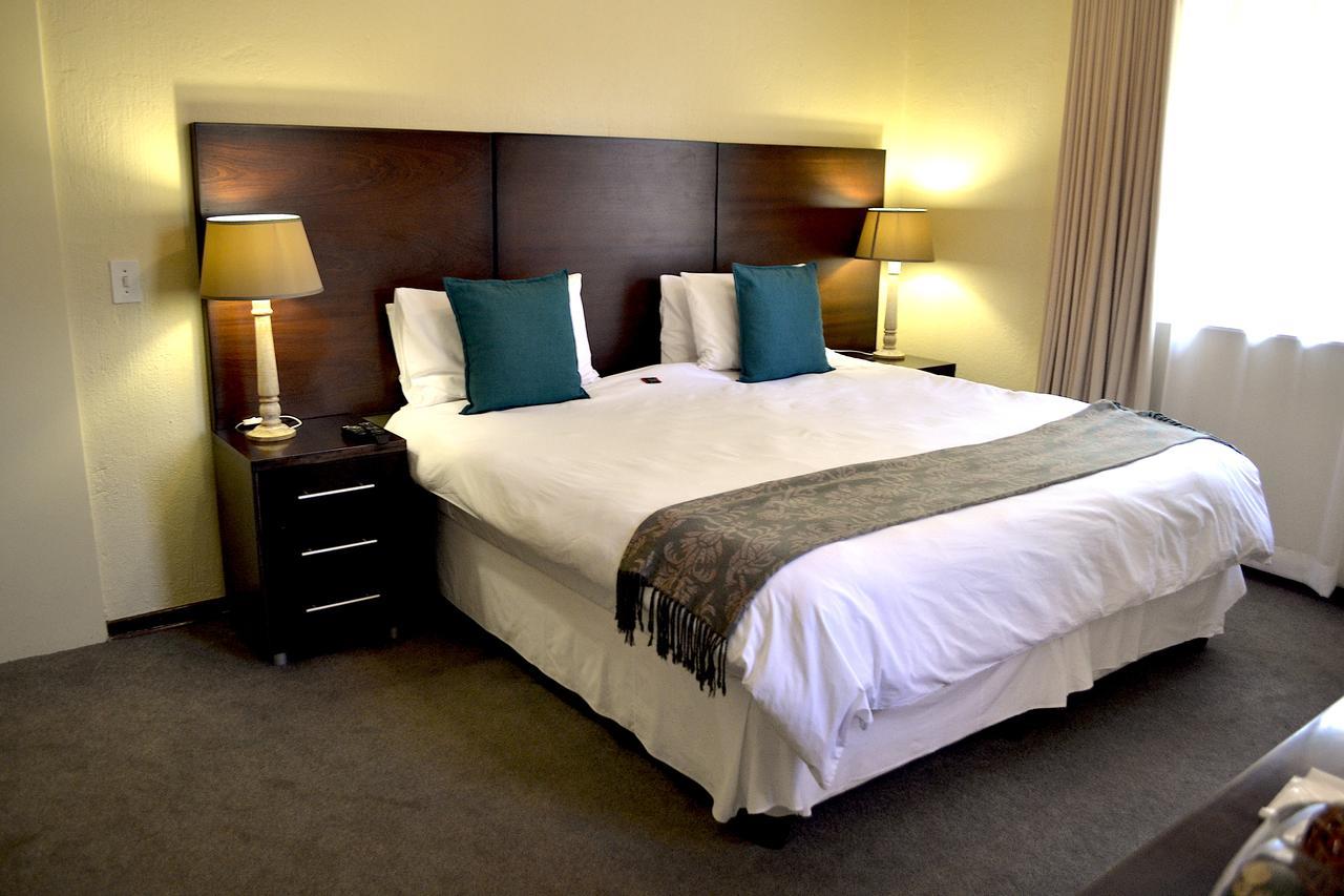 The Bedford View Guest House Germiston Exteriör bild