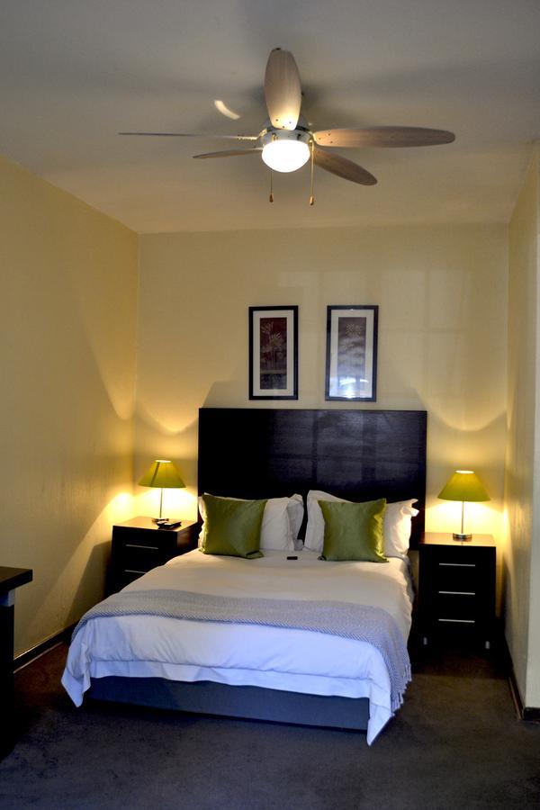 The Bedford View Guest House Germiston Exteriör bild