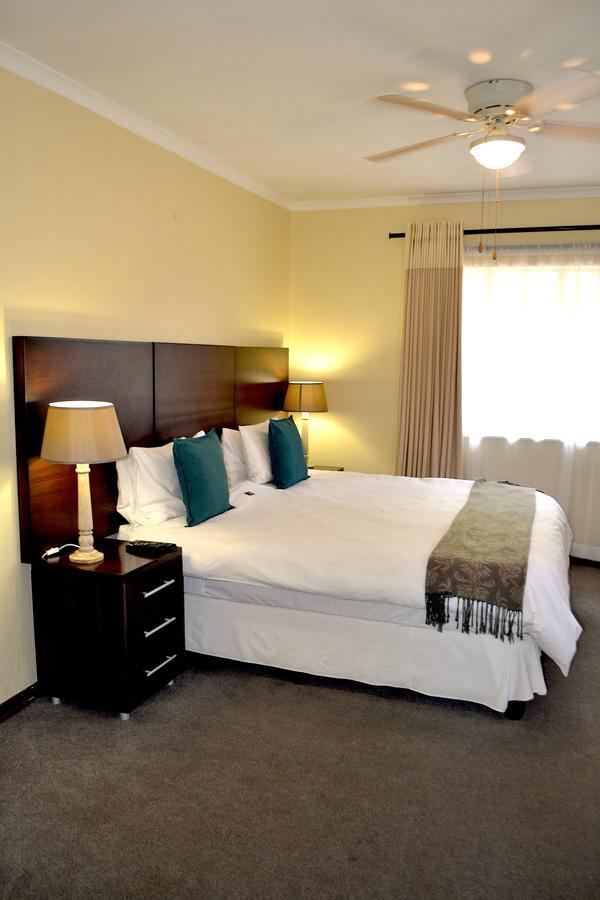 The Bedford View Guest House Germiston Exteriör bild
