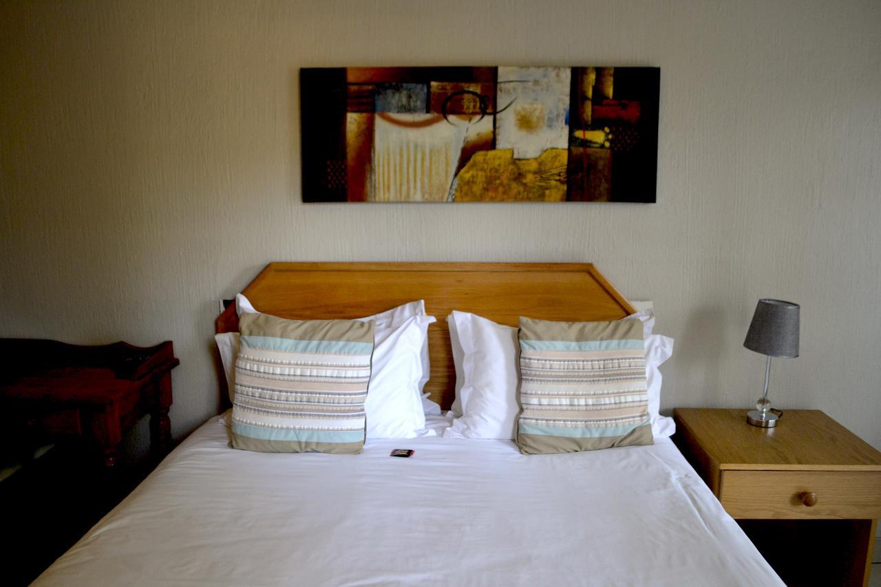 The Bedford View Guest House Germiston Exteriör bild