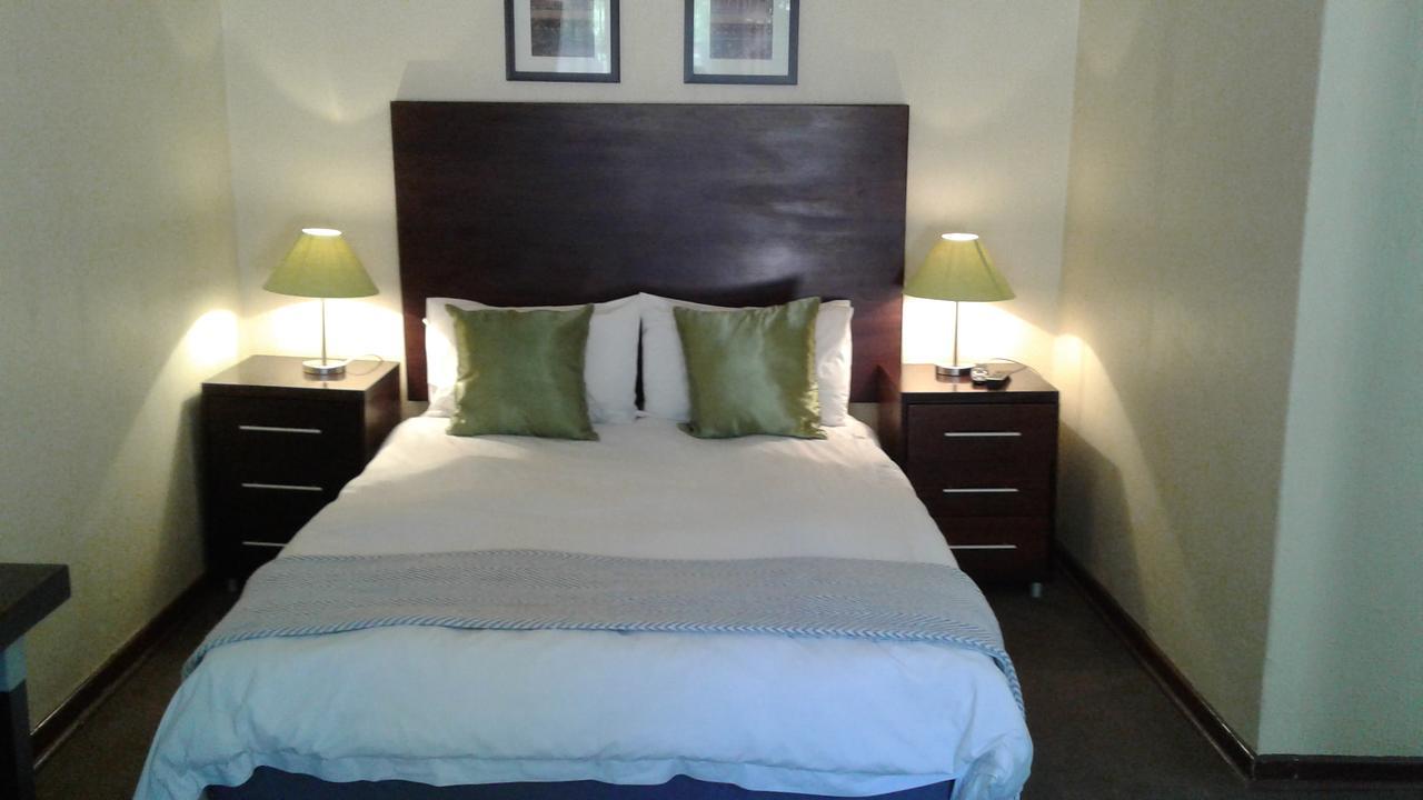 The Bedford View Guest House Germiston Exteriör bild