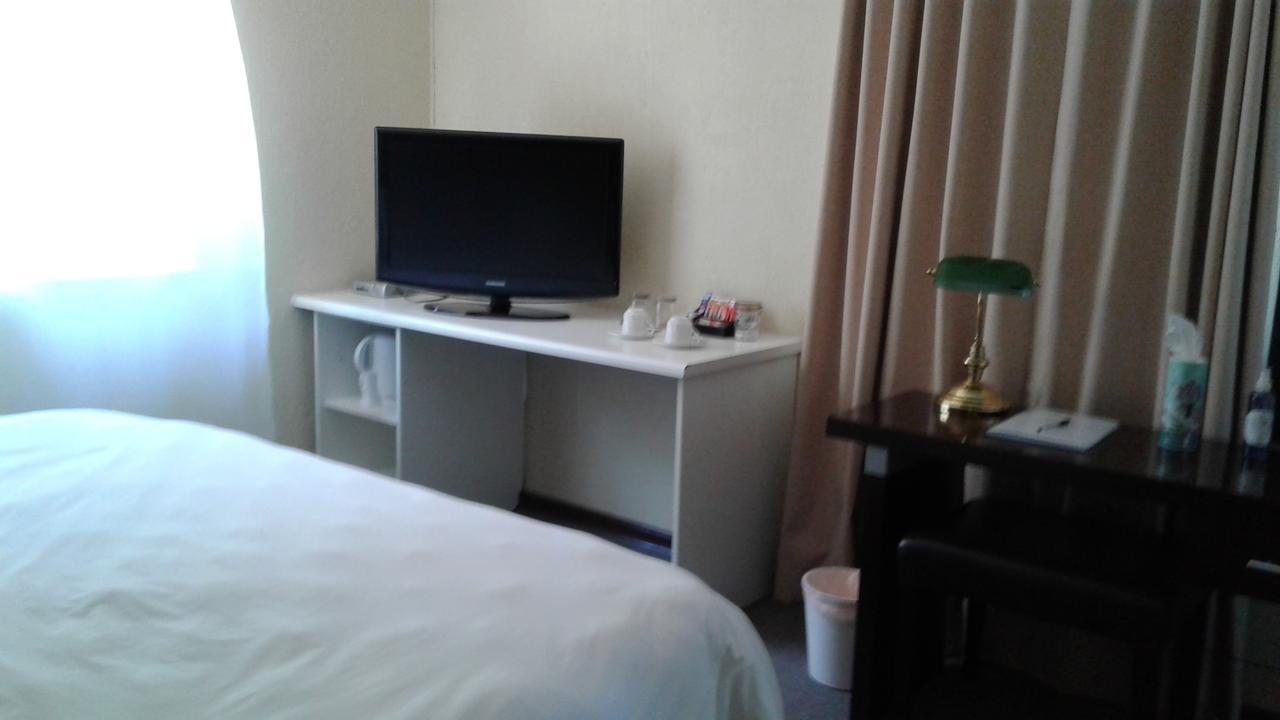 The Bedford View Guest House Germiston Exteriör bild