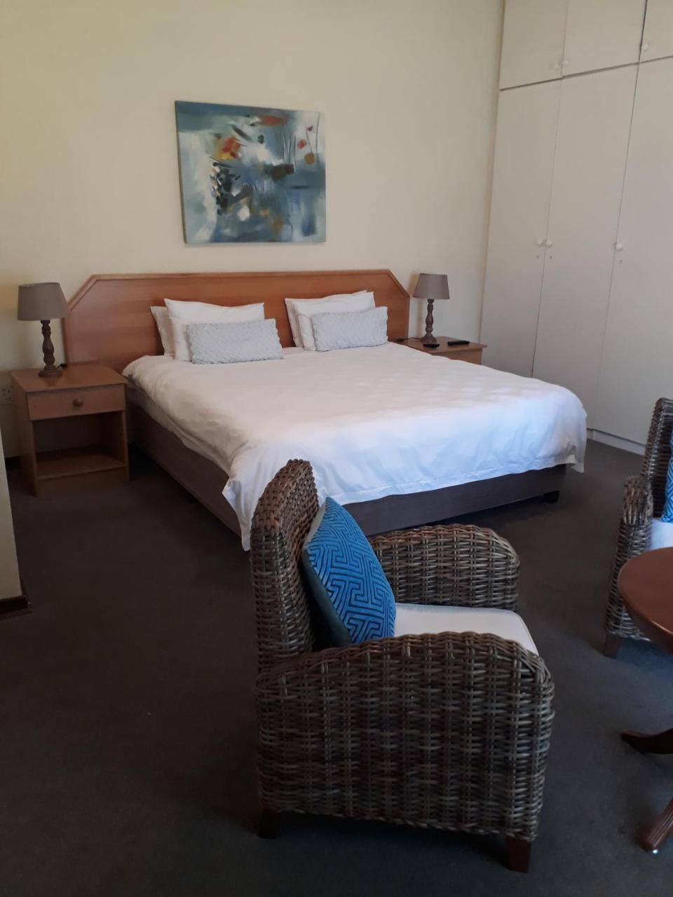 The Bedford View Guest House Germiston Exteriör bild