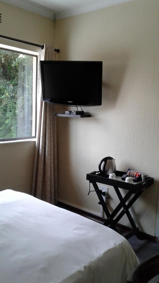 The Bedford View Guest House Germiston Exteriör bild